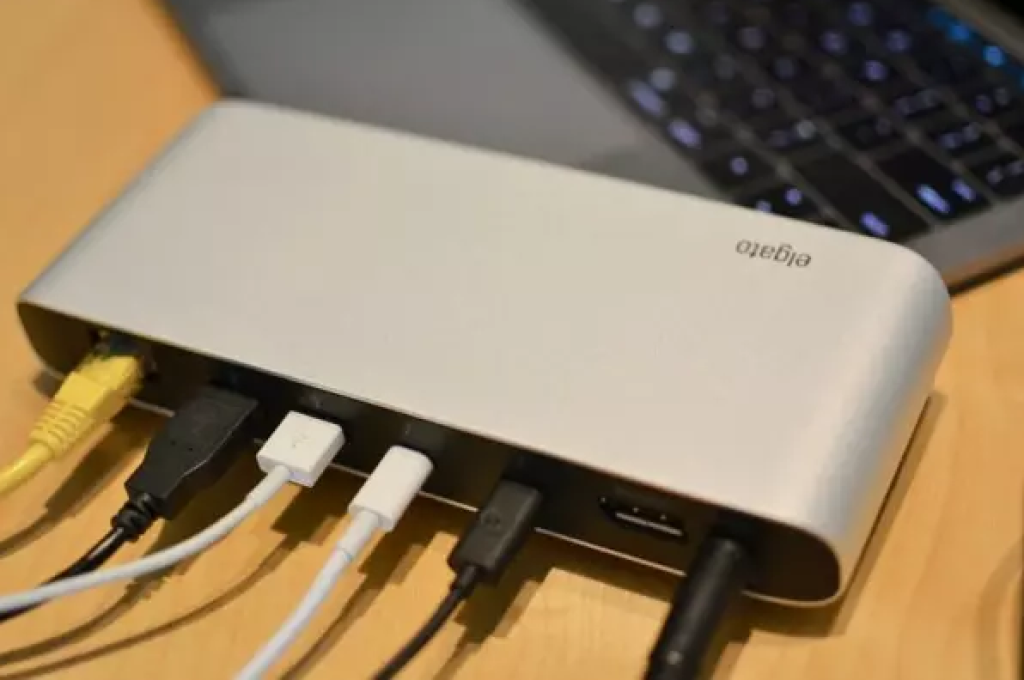 Docking station